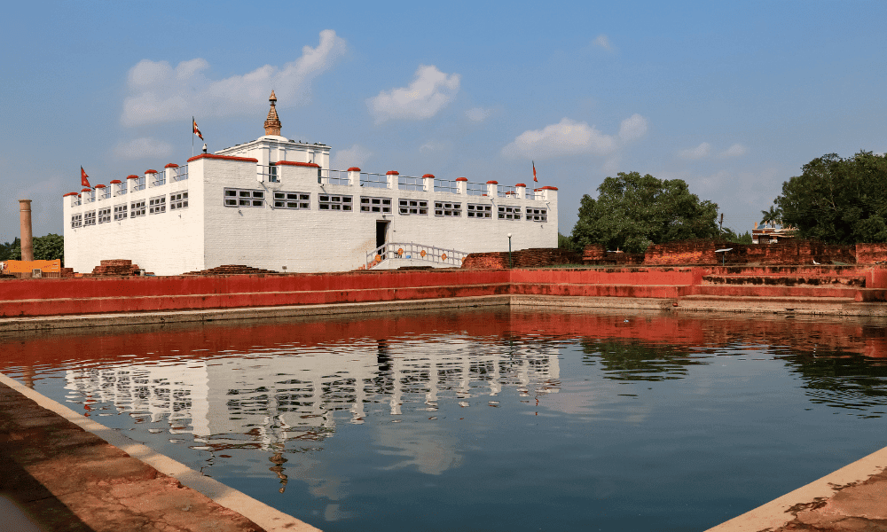 कृष्ण धार्मिक माध्यमिक विद्यालय slide 1